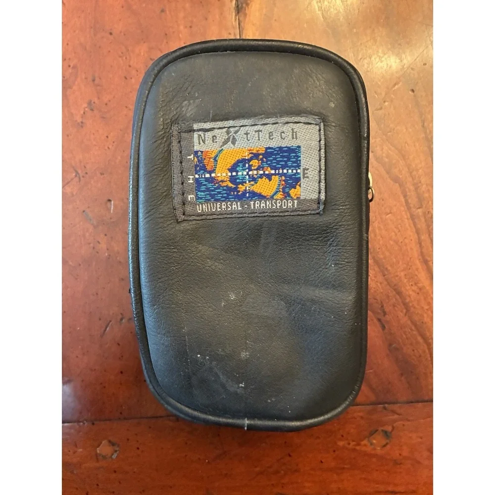 Vintage Next Tech Universal Transport‎ Black Camera Bag